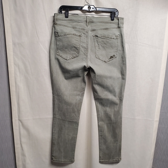 Express Women's Sage Skinny Jeans - Picture 2 of 8